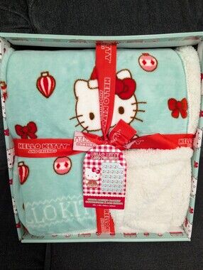 Hello Kitty Mint Green & Red Plush Sherpa Blanket Gift Set